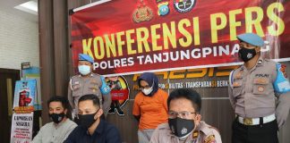 Minta Rp 300 Juta untuk Bisa Masuk IPDN, Vina, ASN Pemko Tanjungpinang Akhirnya Diamankan Polres Tanjungpinang Vina tersangka dugaan kasus penipuan tes masuk IPDN