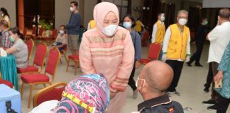 Wagub Kepri Tinjau Delapan Titik Pelaksanaan Vaksinasi