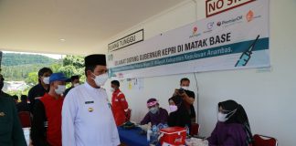 Gubernur Ansar Yakin Anambas Bisa Capai Target Vaksinasi