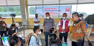 Komisi III DPRD Kepri Tinjau Penerapan Genose di Pelabuhan Domestik dan ASDP Tanjungpinang Komisi III Dewan Perwakilan Rakyat Daerah (DPRD) Provinsi Kepulauan Riau (Kepri) secara langsung melakukan peninjauan, dan penerapan screening GeNose C19 di Pelabuhan Domestik Telaga Punggur dan Pelabuhan ASDP pada Kamis (3/6/2021)