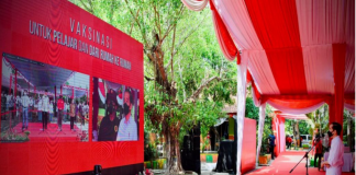 Presiden Jokowi Perbolehkan Pembelajaran Tatap Muka di Kepri Asalkan Pelajar Sudah Divaksin Presiden Persilakan Opsi Belajar Tatap Muka Jika Seluruh Pelajar Telah Divaksin F,Biro Pers, Media, dan Informasi Sekretariat Presiden