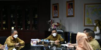 Gubernur Kepri Akui Realisasi Pemberian Bansos ke Keluarga Covid-19 Masih Rendah Gubernur Kepri, Ansar mengatakan harus mencari cara bagaimana bantuan dapat tersalurkan dengan cepat kepada OPD terkait F,humpro Kepri