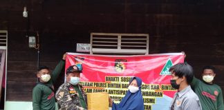 Polres Bintan dan GP Ansor Bagi Sembako di Kecamatan Teluk Bintan Polres Bintan Bersama Ormas GP Ansor Bintan Laksanakan Bakti Sosial F,ist