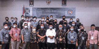 Ayok Daftar, Wartawan di Kepri Bakal Dapat Pelatihan dari Jurusan Ilmu Komunikasi Fisip UPN ‘Veteran’ Yogyakarta Wartawan di Provinsi Kepri mendapat kesempatan untuk mengikuti pelatihan selama dua hari bagi yang berminat, F,ist