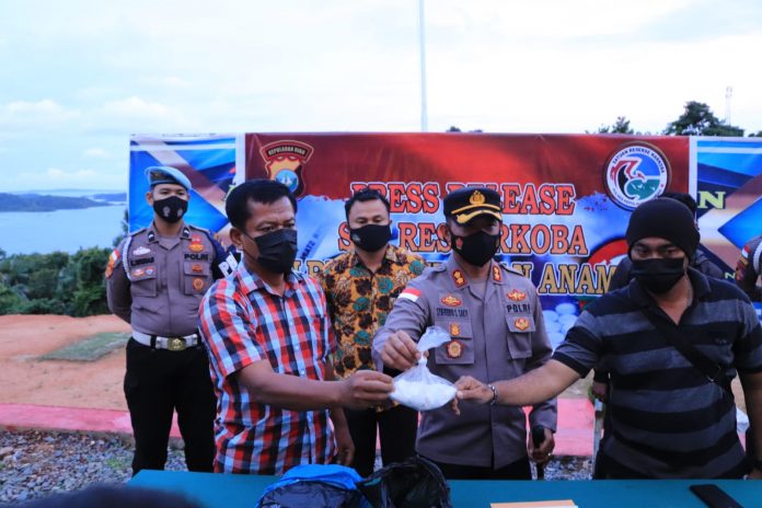 Polres Anambas buru pemilik sabu tak bertuan yang berhasil ditemukan F,ist