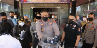 Disaksikan Bupati Karimun, Polres Karimun Musnahkan Barang Bukti Narkoba Jenis Sabu Disaksikan Bupati Karimun, Polres Karimun Musnahkan Barang Bukti Narkoba Jenis Sabu F,ist