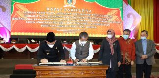 DPRD Kepri Setujui Ranperda APBD Menjadi Perda. APBD 2022 Diproyeksi Rp3,870 Triliun Gubernur Kepri dan Ketua DPRD Kepri melakukan tandatangan bersama F,ist