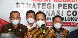 Mendagri Tepis Kondisi Geografis Jadi Alasan Lambatnya Vaksinasi. Tito “Kenapa Kepri Bisa Berhasil” Mendagri contohkan Kepri daerah kepulauan yang sukses lakukan vaksinasi F,ist