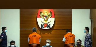 Berkas Perkara Dinyatakan Lengkap, Persidangan Apri dan Mohd Saleh Diagendakan di PN Tanjungpinang Berkas perkara tersangka Apri Sujadi dan Mohd Saleh Umar dinyatakan lengkap oleh KPK F,dok