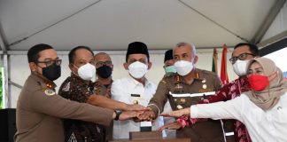 Kepri Ekspor 50,3 Ton Komoditas Pertanian Senilai Rp1,2 Triliun Gubernur Kepulauan Riau H. Ansar Ahmad mengikuti kegiatan Gebyar Ekspor Tutup Tahun 2021 secara virtual di Kawasan Tunas Satu Industri , Batm Centre, Kota Batam F, ist