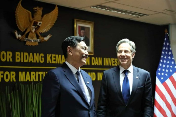 Kemenko Marves merupakan salah satu kementerian/lembaga yang berperan dalam melakukan kerja sama antar pemerintah RI dengan negara lain. F,Biro Komunikasi Kemenkomarves