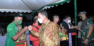 Gubernur Kepri Bersama Forkopimda Keliling Tinjau Perayaan Malam Natal 2021 Gubernur Kepri melakukan peninjauan perayaan malam Natal di Batam F,ist