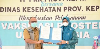 TP- PKK Kepri Ajak Masyarakat Kepri Sukseskan Vaksinasi Booster Ketua TP-PKK Kepulauan Riau Hj. Dewi Kumalasari Ansar mengajak seluruh masyarakat di Provinsi Kepri untuk ikut mensukseskan pelaksanaan vaksinasi Booster F, ist