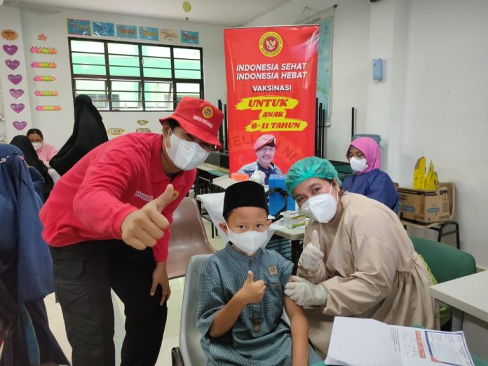 Pelaksanaan vaksinasi untuk anak usia 6-11 tahun terus digencarkan Binda Kepri bersama dengan Dinkes Batam