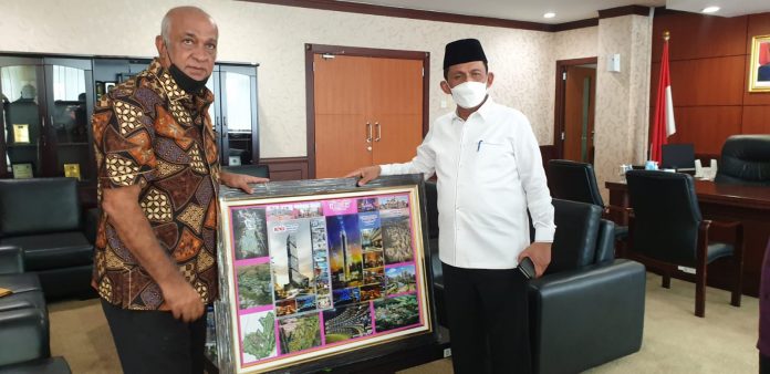 Gubernur menyambut carter wisatawan yang membawa penerbangan dari Korea ke Kepri F, ist