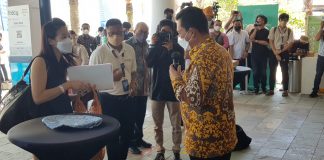 Travel Bubble Dimulai, Gubernur Sambut Wisman Perdana di Lagoi Gubernur menyambut kunjungan turis perdana di Lagoi dengan skema travel bubble F, ist