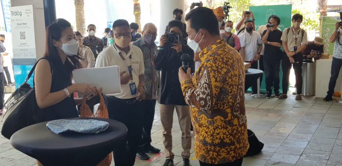 Gubernur menyambut kunjungan turis perdana di Lagoi dengan skema travel bubble F, ist