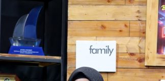 Dewi Ansar “Penanggulangan Kanker Harus Dilakukan Semua Pihak Dewi Ansar Jadi Narsum di Acara Talk Show Bahas Soal Kanker F,ist