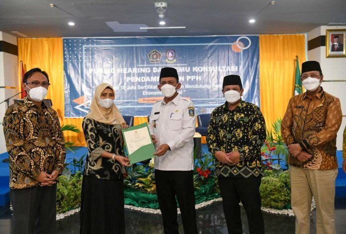 Gubernur Kepulauan Riau H. Ansar Ahmad resmi membuka Public Hearing dan Temu Konsultasi Pendampingan Proses Produk Halal (PPH) F, ist