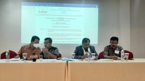 Pimpinan Sidang Sementara nomor 2 sebelah kiri amang Radiapo Sinaga Bupati Simalungun Ketua PPTSB Periode 2017-2022 F, PPTSB