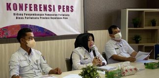 Ayok Kunjungi Pameran Batik Kepri di Atrium Nagoya Hill Batam Mulai 19-20 Maret Konferensi Pers Dinas Pariwisata Kepri bersama media terkait Pameran Batik Kepri di Atrium nagoya hill Batam F,Dispar Kepri