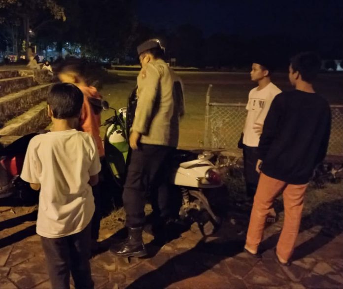 Untuk menjaga Kondusifitas Kamtibmas serta pendisiplinan penerapan protokol kesehatan menjelang Lebaran/Idul Fitri 1443 H, Polres Bintan terus melaksanakan Kegiatan Rutin Yang Ditingkatkan(KRYD) F,ist