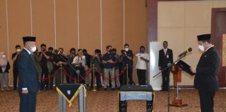 Gubernur Ansar Lantik Adi Prihantara Jadi Sekdaprov Kepri Gubernur Kepulauan Riau H. Ansar Ahmad resmi melantik Adi Prihantara sebagai Sekretaris Daerah Provinsi Kepri (Sekdaprov) definitif F,ist