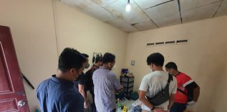 Mahasiswi ini Kirim Pesan Jaga Ibu nya , Pas Dijenguk Rupanya Sudah Meninggal Polisi mendatangi kamar korban yang sudah tak bernyawa F, ist