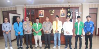 Kapolda Kepri Terima Audiensi Forum Pemuda Lintas Agama Kepri Kapolda Kepri Irjen Pol Dr. Aris Budiman, menerima kunjungan dan silaturahmi Forum Pemuda Lintas Agama Provinsi Kepri, diruang kerja Kapolda Kepri, Rabu (27/4) F, ist