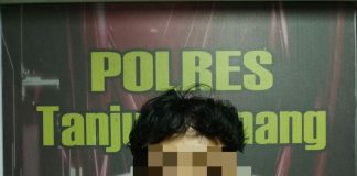 Curiga Perut Putrinya Membesar, Rupanya Sudah Hamil 5 Bulan oleh Pacar Putrinya Pelaku yang menghamili pacarnya sendiri F, ist