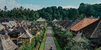 Menparekraf: Indonesia Siap Tampilkan Pariwisata Tangguh Bencana ke Delegasi GPDRR 2022 Sandiaga mengatakan menyampaikan akan memperlihatkan kearifan lokal dengan kekayaan budaya dan adat Bali yang mampu membangun ketangguhan bencana secara berkelanjutan pada delegasi GPDRR 2022. F,ist