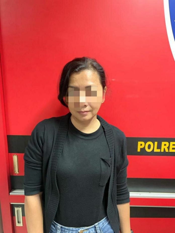 Rini tersangka dugaan penipuan jual beli rumah F,ist