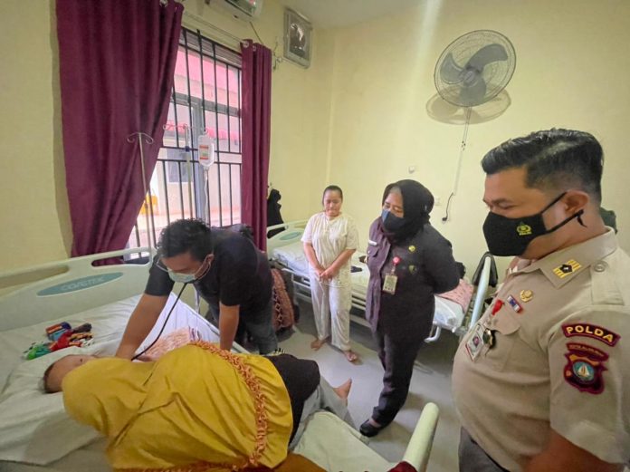 Personil Polres Bintan bergabung dengan Bid DokKes Polda Kepri dalam pelaksanaan bakti kesehatan tersebut yang dilaksanakan di rumah sakit Bhayangkara Polda Kepri F,ist