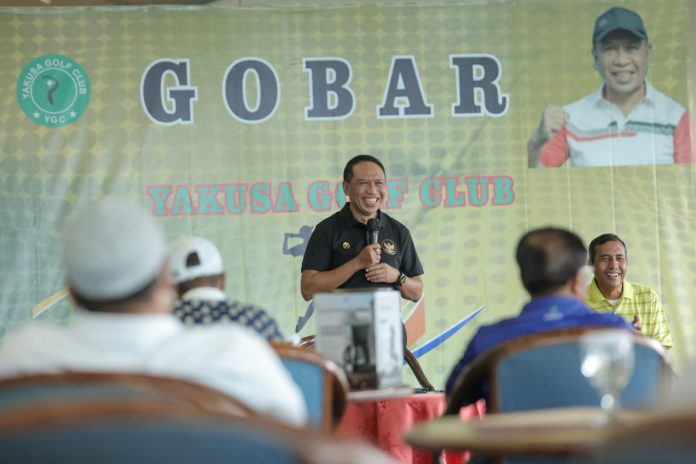 Menpora Zainudin Amali, saat berdiskusi bersama anggota Yakusa Golf Club (YGC), di Gunung Geulies Country Club, Bogor, Jawa Barat, Minggu (26/6) f,ist
