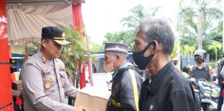 Polres Karimun Salurkan 1.000 Paket Bantuan Sosial Menyambut Hari Bhayangkara Ke-76 1 Juli 2022, Polres Karimun dan Polsek jajaran melaksanakan kegiatan bantuan sosial, Senin (20/06) f, ist