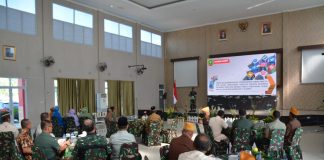 Danrem 033/WP Gelar Komunikasi Sosial Bersama Keluarga Besar TNI Kegiatan komunikasi sosial (Komsos) dengan KBT berlangsung di Gedung Serba Guna Makorem 033/Wira Pratama, Jl. Sei Timun, KM 14 kelurahan Air Raja, Kecamatan Tanjungpinang Timur, Rabu pagi (29/06) F,ist