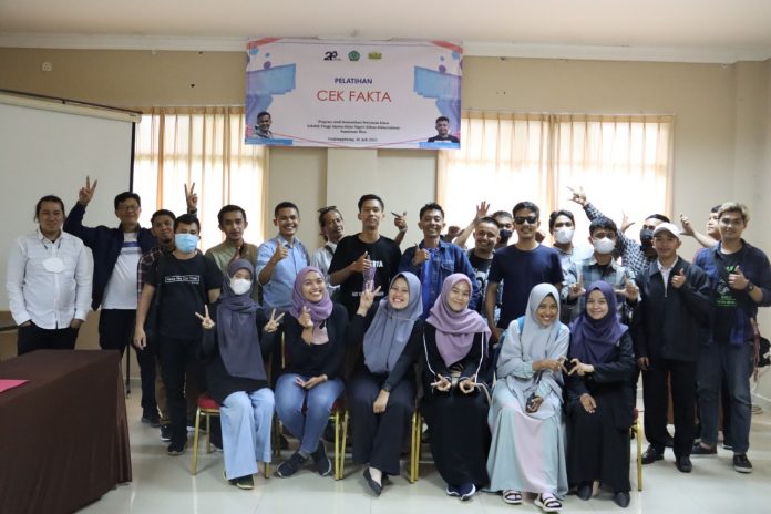Sekolah Tinggi Agama Islam Negeri (STAIN) Abdurrahman Kepri bersama Aliansi Jurnalis Independen (AJI) Tanjungpinang, menggelar Workshop cek fakta, Sabtu (16/7/2022) F,Riko