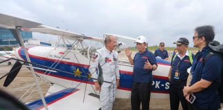 Flying Adventures Kepri, Tonggak Awal Pariwisata Kedirgantaraan di Kepri Flying Adventure Tourism atau Pariwisata Kedirgantaraan menjadi sektor pariwisata terbaru yang diperkenalkan di Kepri f,ist
