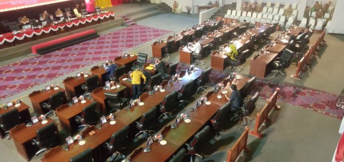 30 Anggota DPRD Kepri izin tidak ikut paripurna