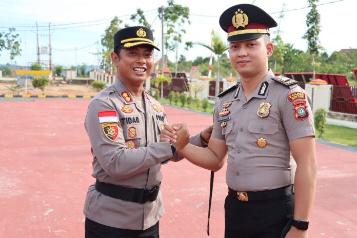 Kapolres Bintan AKBP Tidar Wulung Dahono memimpin upacara kenaikan pangkat Kasat Reskrim bersama 17 personil Polres Bintan periode 1 Juli 2022 pada hari Jumat (1/07) F, ist