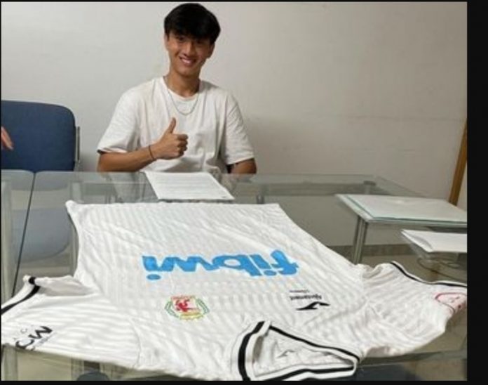 Pemain asal Bandung, Jawa Barat, Ilham Putra Yuda bergabung dengan klub asal Spanyol, CD Llosetense, F, ist