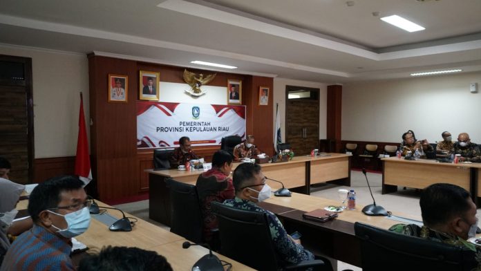 Sekretaris Daerah Provinsi Kepulauan Riau Adi Prihantara resmi membuka kegiatan Sosialisasi Peraturan Mentri Pendayagunaan Aparatur Negara (PAN) dan Reformasi Birokrasi (RB) Nomor 6 tahun 2022 F,ist