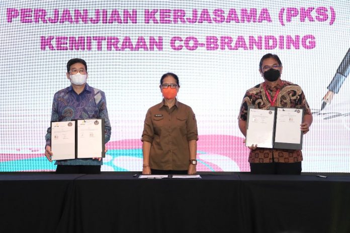 penandatanganan MoU serta PKS antara Kemenparekraf/Baparekraf dengan perwakilan 17 brand mitra co-branding terbaru 