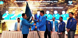 Alfeni Terpilih Nakhodai KNPI Bintan Alfeni Harmi terpilih sebagai Ketua Komite Nasional Pemuda Indonesia (KNPI) Kabupaten Bintan periode 2022-2025 F,ist