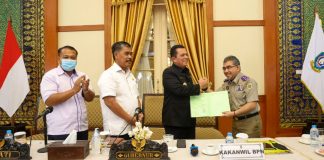 Gubernur Ansar Bersama BPN Kepri dan Kejati Kepri Bahas GTRA Summit 2023 dan Progres Jembatan Babin Gubernur Ansar menargetkan GTRA Summit 2023 akan dilaksanakan di awal Agustus 2023 sekaligus menyambut momen kemerdekaan F,ist
