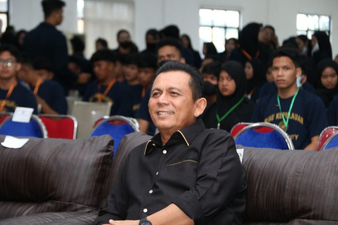 Gubernur Kepri, Ansar Ahmad, Kamis (29/9) mengatakan Pemerintah pusat akan menjadikan Kepri sebagai ujung tombak pengembangan investasi F,dok