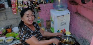 PLN akan Dampingi Program Uji Coba Kompor Listrik Bagi Keluarga Penerima Manfaat Direktur Utama PLN Darmawan Prasodjo Minggu (25/9) mengatakan PT PLN (Persero) mengatakan akan terus fokus dalam pendampingan dan evaluasi bagi Keluarga Penerima Manfaat (KPM) untuk program uji coba. F,humas PLN