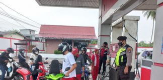 Jaga Kamtibmas, Sat Samapta Polresta Tanjungpinang Patroli di Kawasan SPBU Anggota Patroli Sat Samapta Polresta Tanjungpinang, Minggu (18/09), melaksanakan Patroli SPBU dan mobiling di wilayah hukum polresta Tanjungpinang, seperti di SPBU Jl. D.I Panjaitan km 7, dan SPBU jl. RH Fisabilllah km 8. F,ist