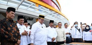 Air Langga Hartanto Sebut Masjid Tanjak di Batam Menjadi Salah Satu Destinasi Wisata Religi Menteri Koordinator Perekonomian RI Airlangga Hartanto mengatakan Masjid Tanjak akan menjadi salah satu ikon destinasi wisata religi di Kepri saat peresmiannya di depan Bandara Hang Nadim Batam, Jumat, (24/6) F,diskominfo Kepri