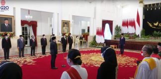 Presiden Jokowi Lantik Abdullah Azwar Anas sebagai Menteri PANRB Presiden Jokowi melantik Abdullah Azwar Anas menjadi Menteri PANRB, Rabu (07/09/2022), di Istana Negara, Jakarta. (Sumber: Tangkapan Layar)